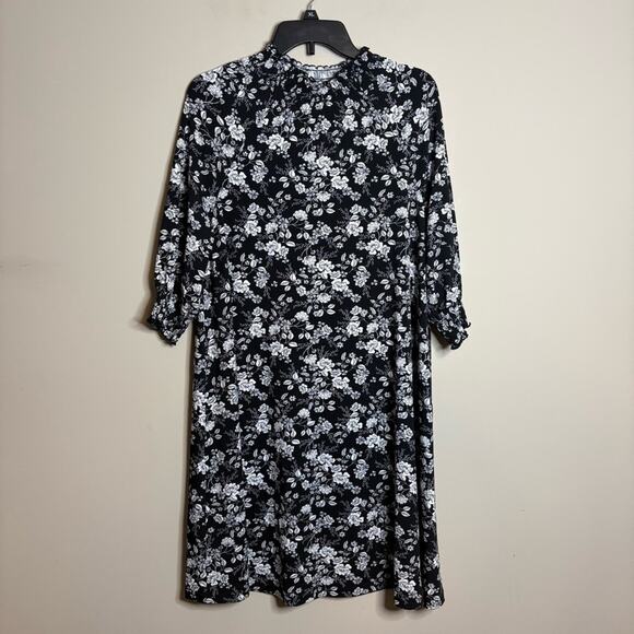 LEOTA Raelyn Floral Mock Neck Shift Dress‎ in Bouquet Black Size Small - Picture 4 of 8